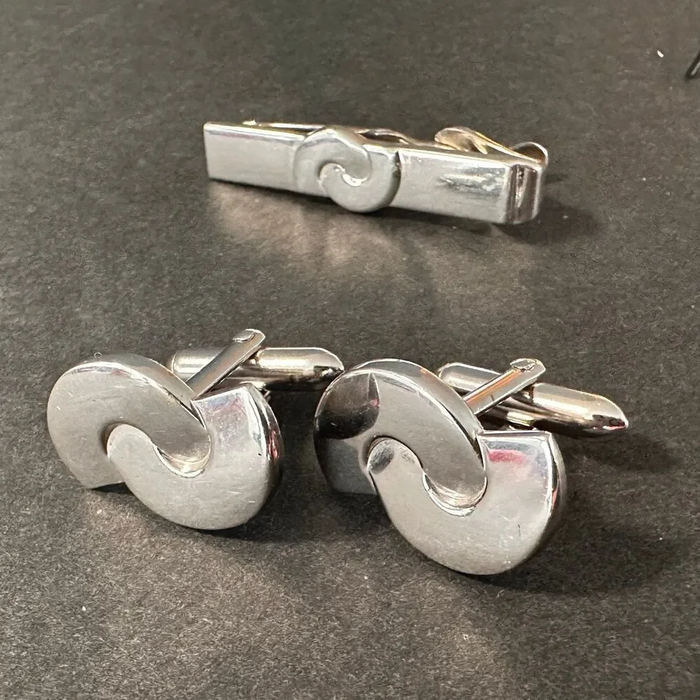 Vintage 1960s Men’s Swank Silver Tone Metal Cufflinks and Tie Clasp Set